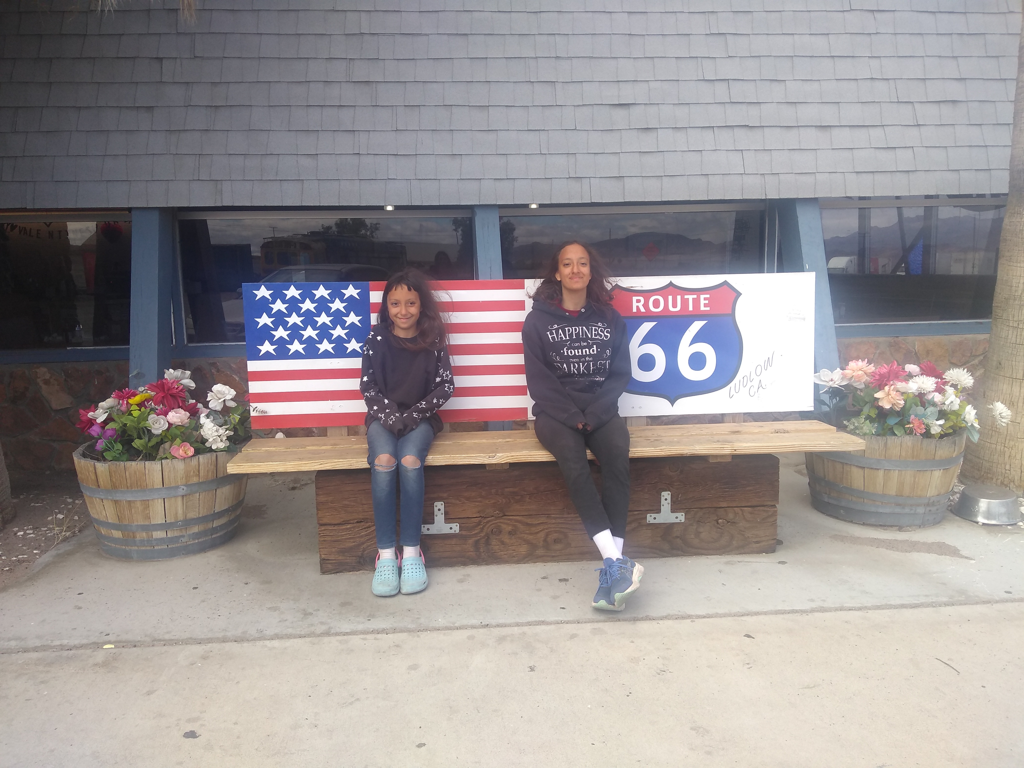 Ludlow, route 66, CA